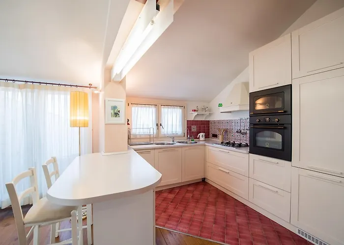 Appartement à 2 Chambres à Coucher